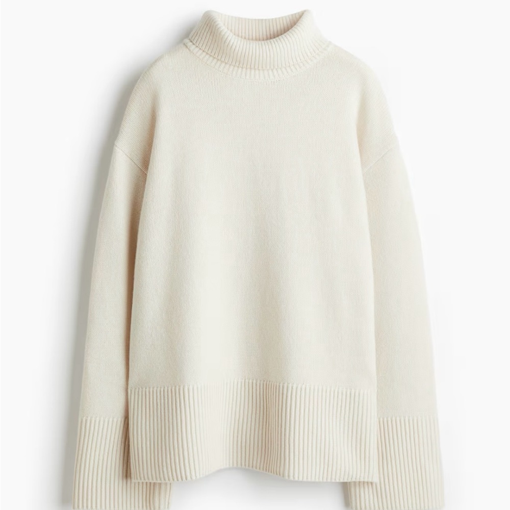 NWT H&M Premium Selection Cashmere-Blend Turtleneck Sweater(light beige) M.